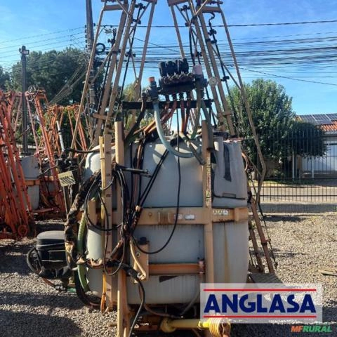 Pulverizador Jacto Condor 800 Litros AM14 Imagem Pulverizador Jacto Condor 800 Litros AM14