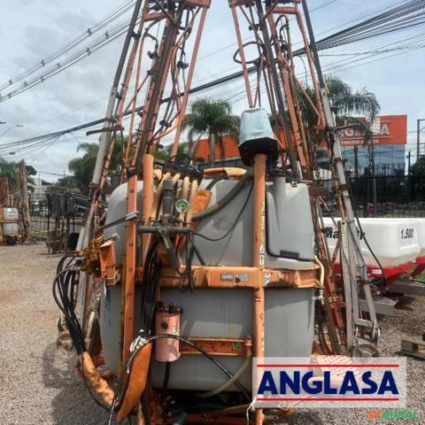 Pulverizador Jacto Condor 800 Litros AM14 2004 Imagem Pulverizador Jacto Condor 800 Litros AM14 2004