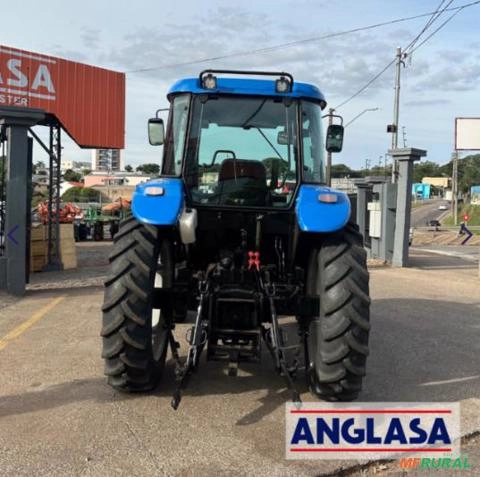 Imagem Trator New Holland TL 75 E Imagem Trator New Holland TL 75 E