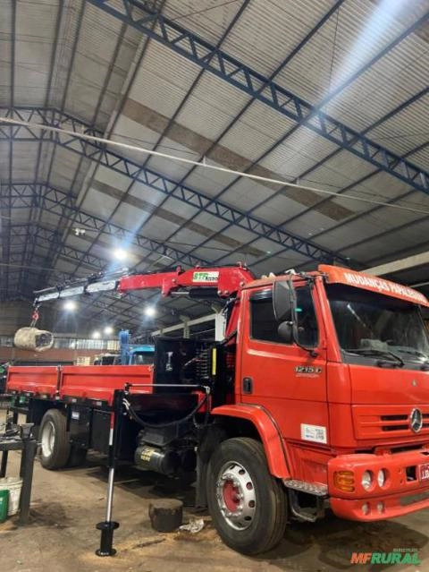 Guindaste Hidráulico 9 Toneladas para Caminhão – Alta Performance e Segurança Imagem Guindaste Hidráulico 9 Toneladas para Caminhão – Alta Performance e Segurança