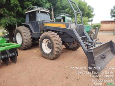 Trator BH 180 Ano 2003 Gabinado com Lâmina e Garfo | NF | Rondonópolis-MT Imagem Trator BH 180 Ano 2003 Gabinado com Lâmina e Garfo | NF | Rondonópolis-MT