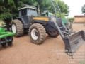 Trator BH 180 Ano 2003 Gabinado com Lâmina e Garfo | NF | Rondonópolis-MT Imagem Trator BH 180 Ano 2003 Gabinado com Lâmina e Garfo | NF | Rondonópolis-MT