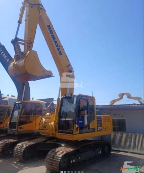 Escavadeira Komatsu PC210 Imagem Escavadeira Komatsu PC210