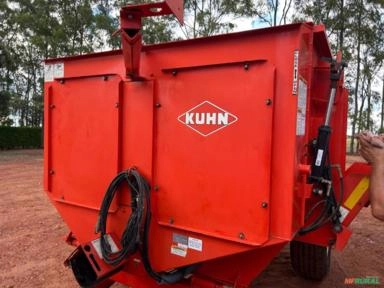 Imagem Vagão Misturador Reel Auggie série 3130 da KUHN Imagem Vagão Misturador Reel Auggie série 3130 da KUHN