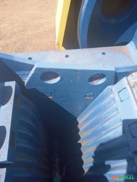 Imagem Circuito de britagem primária com alimentador  + britador 8050 + estrutura de sustentação e Correias Imagem Circuito de britagem primária com alimentador  + britador 8050 + estrutura de sustentação e Correias