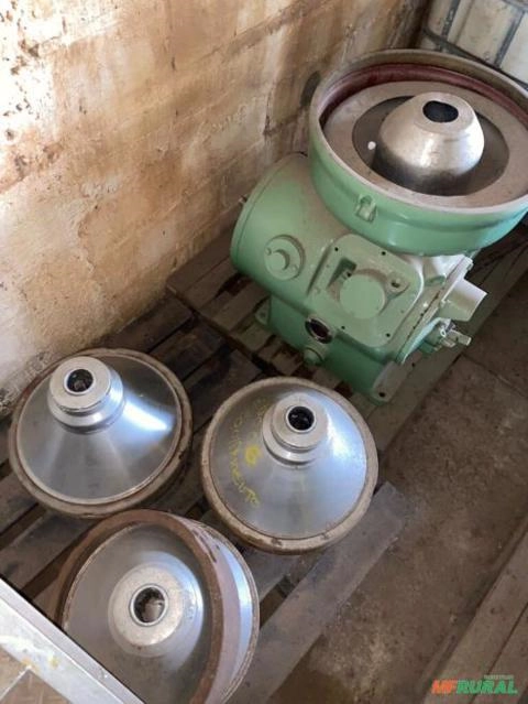 Imagem Centrífuga Separadora Alfa-Laval Imagem Centrífuga Separadora Alfa-Laval