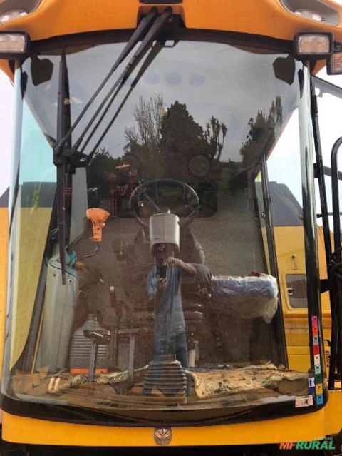 Imagem Tc5070 ano 2018 único dono 20 pés hidro Nivelante Imagem Tc5070 ano 2018 único dono 20 pés hidro Nivelante