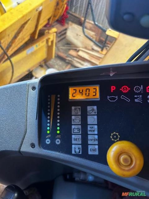 Imagem Tc5070 ano 2018 único dono 20 pés hidro Nivelante Imagem Tc5070 ano 2018 único dono 20 pés hidro Nivelante