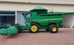 Colheitadeira John Deere S670 com Plataforma 35 Pés Imagem Colheitadeira John Deere S670 com Plataforma 35 Pés