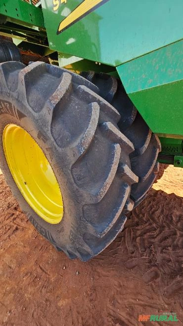 Imagem Colheitadeira John Deere S-440 Imagem Colheitadeira John Deere S-440