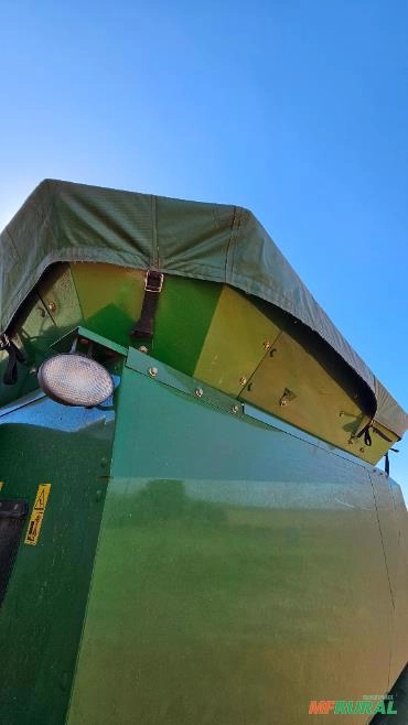 Imagem Colheitadeira John Deere S-440 Imagem Colheitadeira John Deere S-440