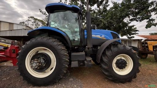 New Holland T-7 205 Imagem New Holland T-7 205