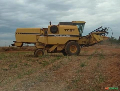 Colheitadeira Tc 57 Imagem Colheitadeira Tc 57