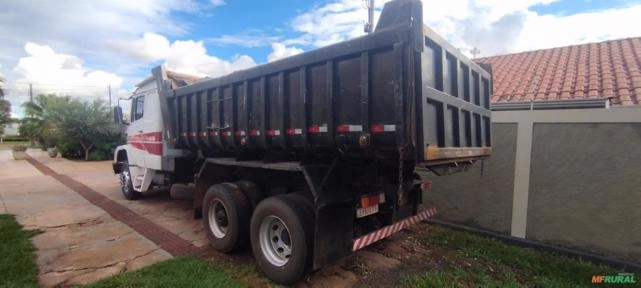 Caçamba truck 1935 pistão frontal Imagem Caçamba truck 1935 pistão frontal