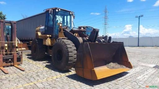 PÁ CARREGADEIRA DE RODA JOHN DEERE 624K Imagem PÁ CARREGADEIRA DE RODA JOHN DEERE 624K