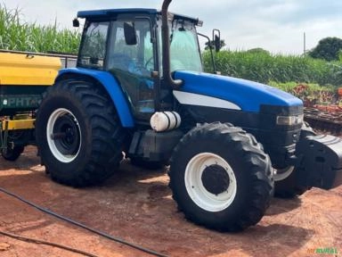 Trator Agrícola New Holland TM 150 cabinado 2008 Imagem Trator Agrícola New Holland TM 150 cabinado 2008