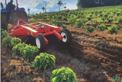 Plaina Niveladora Multilâminas ROBUST CAFEZINHO | AGRIMEC Imagem Plaina Niveladora Multilâminas ROBUST CAFEZINHO | AGRIMEC