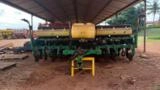 Plantadeira JD John Deere 2113 Ano 2010 Imagem Plantadeira JD John Deere 2113 Ano 2010