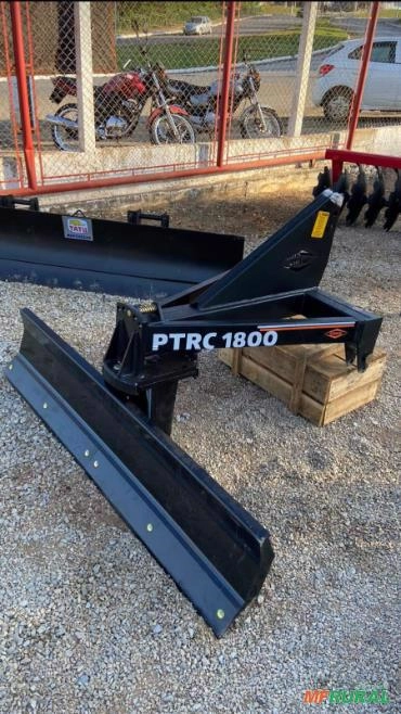 Plaina traseira Nova 1.80 Imagem Plaina traseira Nova 1.80