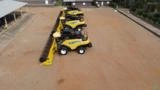 Colheitadeira New Holland CR 9060 35 Pés + Plataforma GTS 17x45 Imagem Colheitadeira New Holland CR 9060 35 Pés + Plataforma GTS 17x45