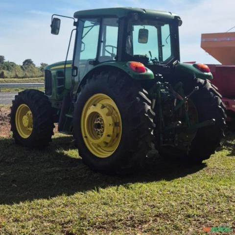 Imagem Trator John Deere 6100J à Venda – Potência e Robustez no Campo! Imagem Trator John Deere 6100J à Venda – Potência e Robustez no Campo!