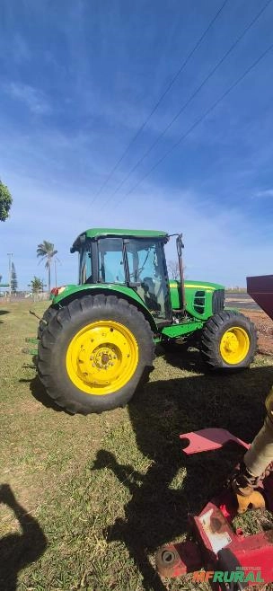 Imagem Trator John Deere 6100J à Venda – Potência e Robustez no Campo! Imagem Trator John Deere 6100J à Venda – Potência e Robustez no Campo!