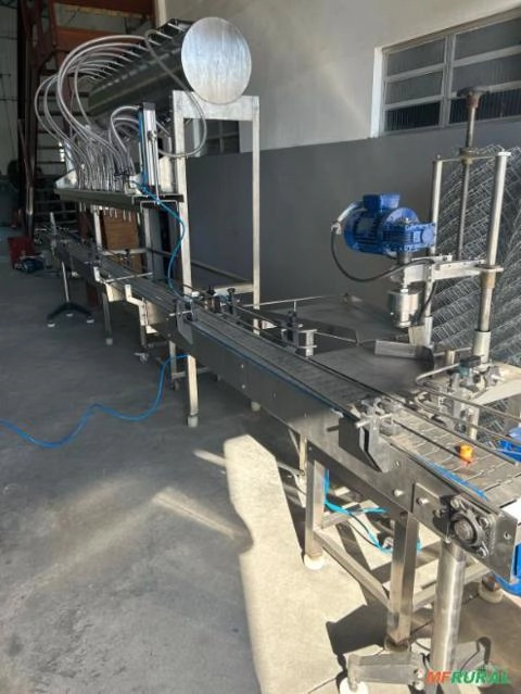 Imagem Máquina Envazadora toda revisada, nunca utilizada estado de nova! Imagem Máquina Envazadora toda revisada, nunca utilizada estado de nova!