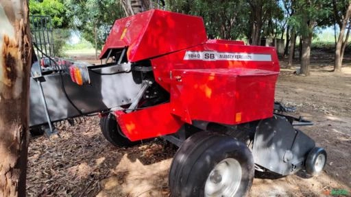 Imagem Enfardadeira Massey Ferguson 1840 Imagem Enfardadeira Massey Ferguson 1840