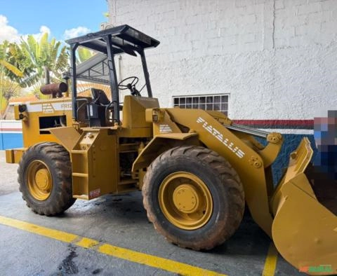 Pá Carregadeira FIATALLIS FR12 Imagem Pá Carregadeira FIATALLIS FR12