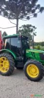 Trator John Deere 5090E SEMI NOVO Imagem Trator John Deere 5090E SEMI NOVO