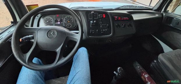 Imagem Mercedes Benz Atron 1635 Imagem Mercedes Benz Atron 1635