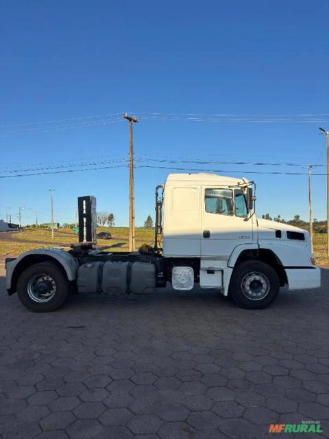 Imagem Mercedes Benz Atron 1635 Imagem Mercedes Benz Atron 1635