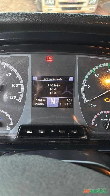 Imagem Mercedes Benz Atron 1635 Imagem Mercedes Benz Atron 1635