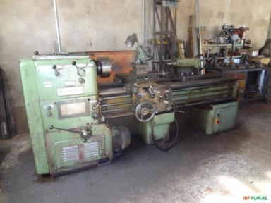 Torno Mecânico Universal Imagem Torno Mecânico Universal