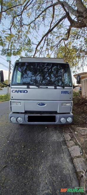 Imagem Caminhão Ford Cargo 815 com Baú Fachini – 2005 Imagem Caminhão Ford Cargo 815 com Baú Fachini – 2005