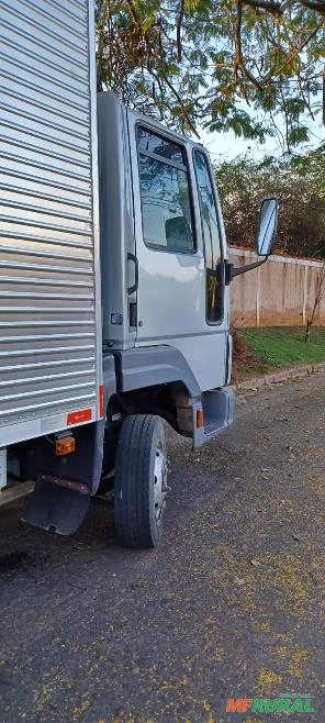 Imagem Caminhão Ford Cargo 815 com Baú Fachini – 2005 Imagem Caminhão Ford Cargo 815 com Baú Fachini – 2005