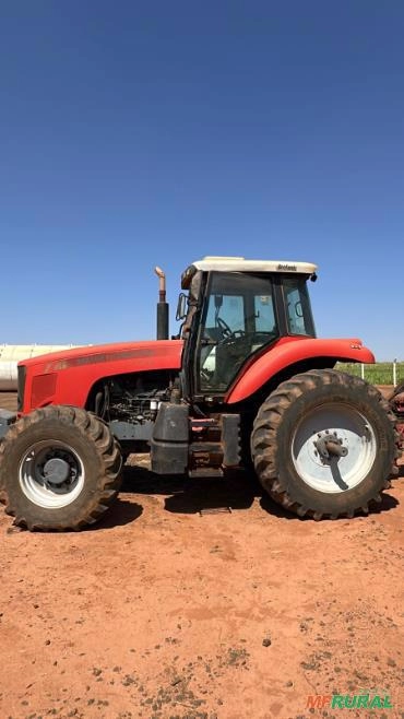 Trator Massey Ferguson 7390 - Ano 2011 Imagem Trator Massey Ferguson 7390 - Ano 2011
