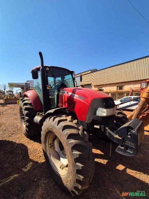 Trator Case IH Farmall 110A Imagem Trator Case IH Farmall 110A