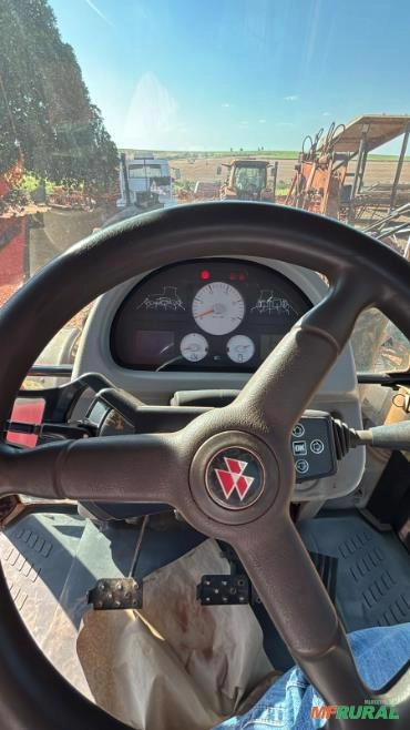 Imagem Trator Massey Ferguson 7415 Dyna-6 - Ano 2013 Imagem Trator Massey Ferguson 7415 Dyna-6 - Ano 2013