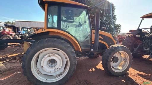 Trator Valtra A84s - Ano 2018 Imagem Trator Valtra A84s - Ano 2018