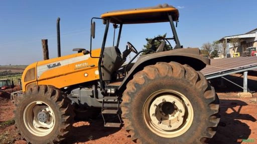 Trator Valtra BM 125i - Ano 2008 com 5.474 Horas de Uso Imagem Trator Valtra BM 125i - Ano 2008 com 5.474 Horas de Uso