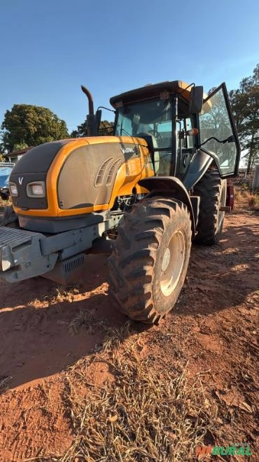 Trator Valtra BT 190 - Com 5.943 Horas de Uso Imagem Trator Valtra BT 190 - Com 5.943 Horas de Uso
