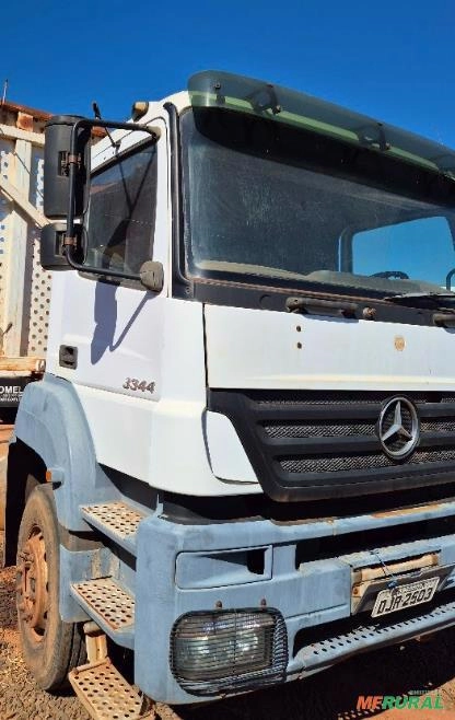 Caminhão Mercedes-Benz Axor 3344 Imagem Caminhão Mercedes-Benz Axor 3344