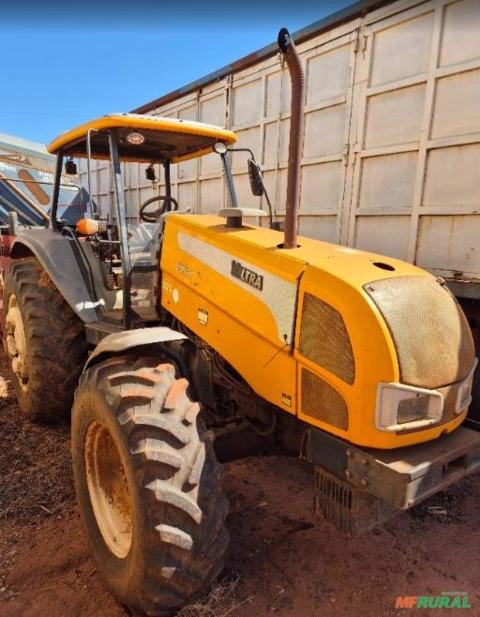 Trator Valtra BM 110 2009 Imagem Trator Valtra BM 110 2009