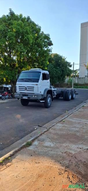 Caminhão VW WORKER 31 260 6X4 Imagem Caminhão VW WORKER 31 260 6X4