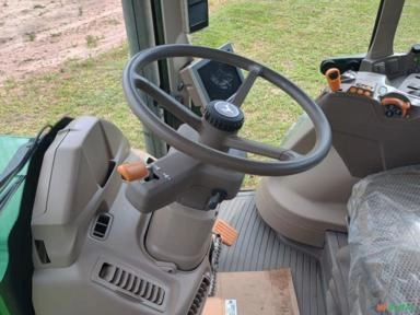 Imagem Tratro John Deere 6210 M Imagem Tratro John Deere 6210 M