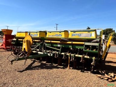 PLANTADEIRA TATU ULTRAFLEX 15X45 A VACUO ANO 2013 Imagem PLANTADEIRA TATU ULTRAFLEX 15X45 A VACUO ANO 2013