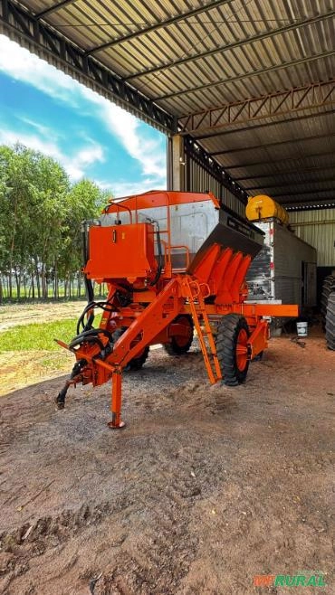 DISTRIBUIDOR TELLUS 10.000 NPK ANO 2022 Imagem DISTRIBUIDOR TELLUS 10.000 NPK ANO 2022