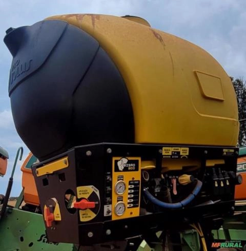 PULVERIZADOR DE SULCO MODELO KIT BISAO 800 LITROS HIDRAULICO Imagem PULVERIZADOR DE SULCO MODELO KIT BISAO 800 LITROS HIDRAULICO