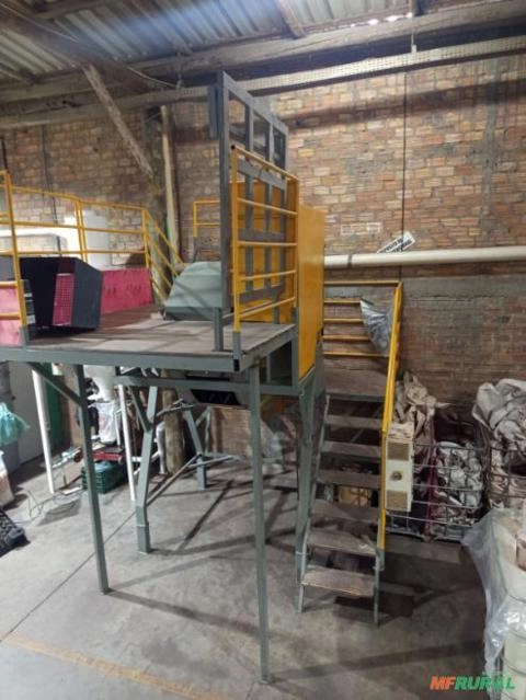 Misturador para plástico 1600 litros Imagem Misturador para plástico 1600 litros